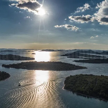 Hanna Cozy Old Stone House Holiday home *