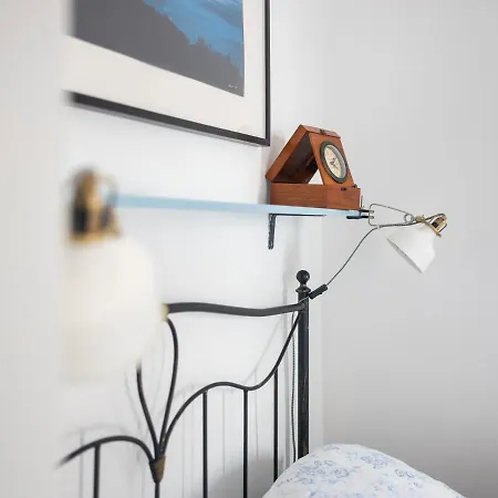 Hanna Cozy Old Stone House