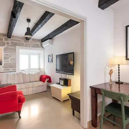 Hanna Cozy Old Stone House Murter