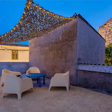 Hanna Cozy Old Stone House Vikendica *