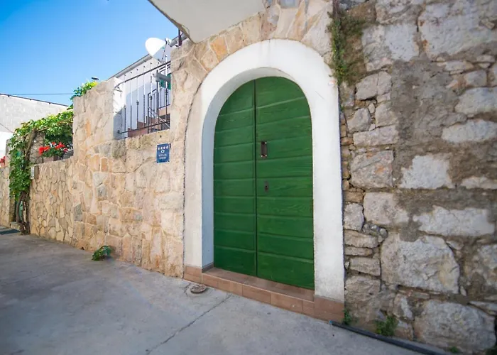 Hanna Cozy Old Stone House * Murter