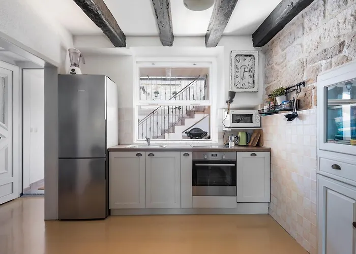 Hanna Cozy Old Stone House Murter