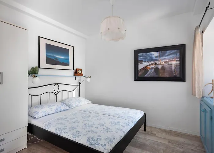 Hanna Cozy Old Stone House Vikendica