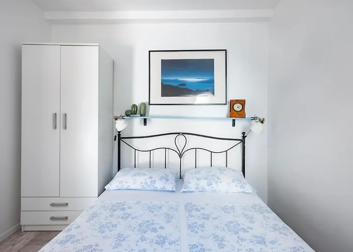 Hanna Cozy Old Stone House Vikendica Murter