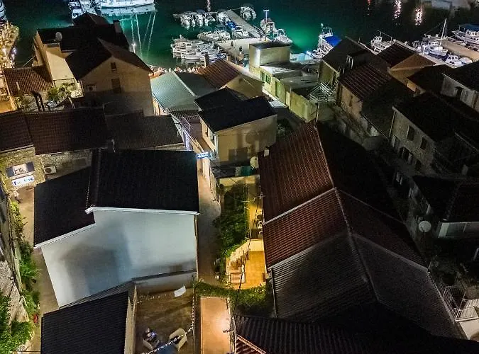 Hanna Cozy Old Stone House Murter