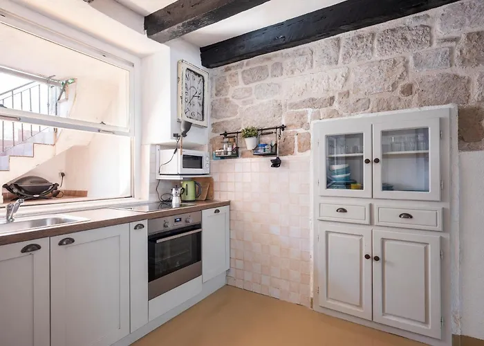 Сasa de vacaciones Hanna Cozy Old Stone House *