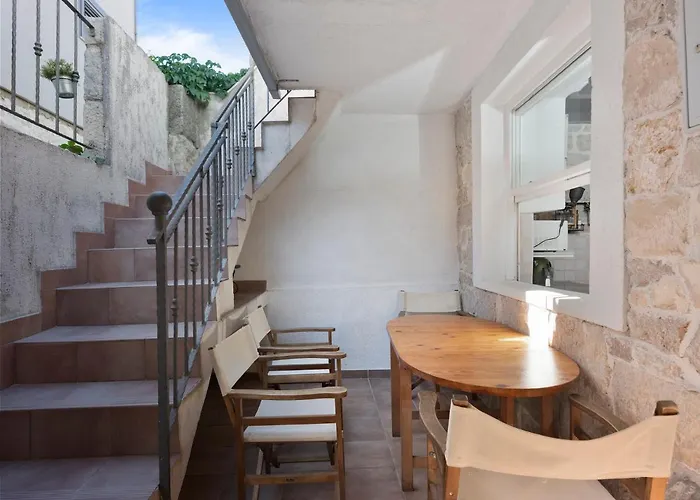 Hanna Cozy Old Stone House * Murter