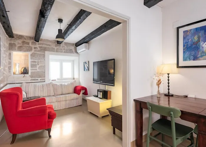 Hanna Cozy Old Stone House Murter