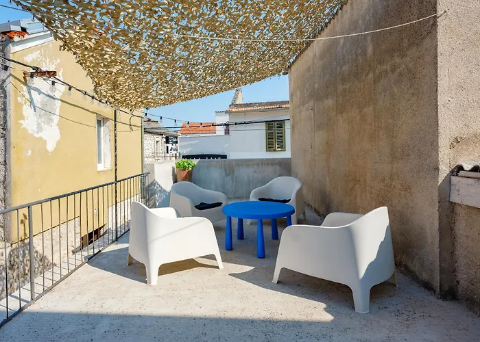 Hanna Cozy Old Stone House Сasa de vacaciones